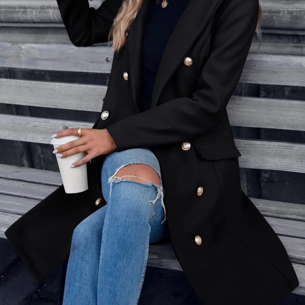 Elegant Black Double-Breasted Women's Coat